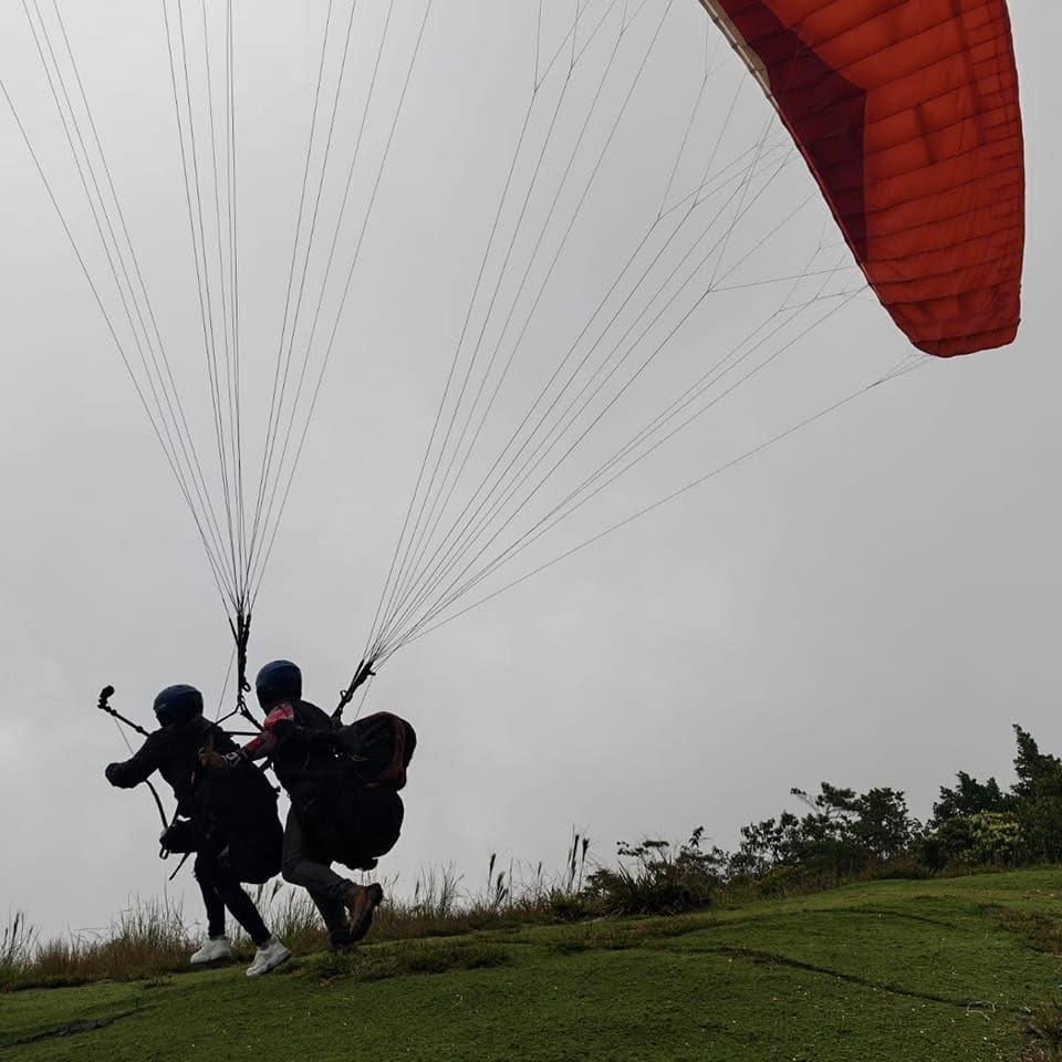 Vuelo con maniobras