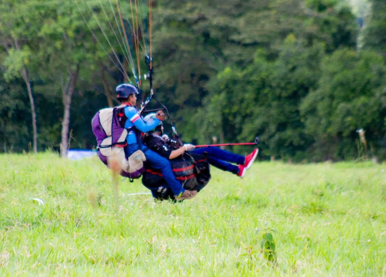 Vuelo triplaza, vuelo adulto y niño